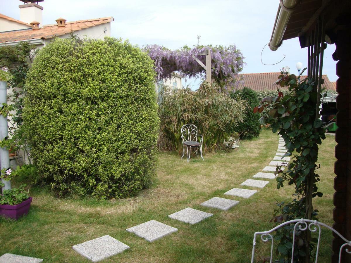 Mer A Pied Vrai Lit Linge Fourni Jardin Bretignolles-sur-Mer Exterior photo